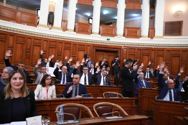 جلسة المصادقة على قانون «تجريم الاستعمار» بمجلس الأمة الجزائري (البرلمان) 