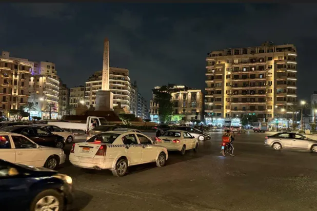 عوائد خطة «التقشف» الحكومية تفتح الجدل حول جدواها      (الشرق الأوسط)