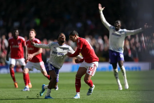 أستون فيلا اكتفى بالتعادل مع مضيّفه نوتنغهام فورست (رويترز)