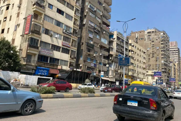 وسائل التواصل الاجتماعي دعمت انتشار قصص الانتحار في مصر (الشرق الأوسط)