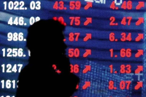 تراجع معظم بورصات الخليج مع إعلان ترمب فرض حصار على «هرمز»