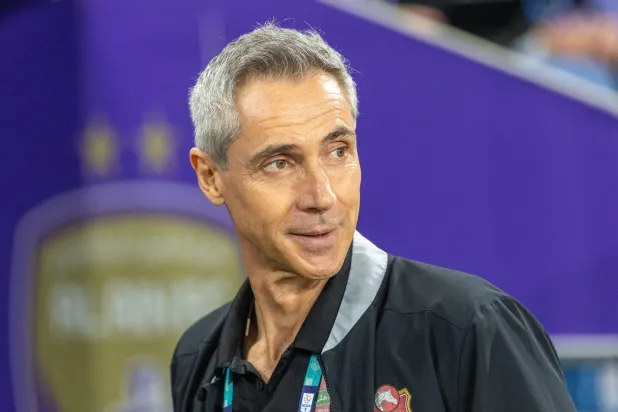 البرتغالي باولو سوزا مدرب فريق شباب الأهلي (نادي شباب الأهلي)