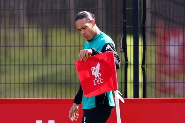 فيرجيل فان دايك (رويترز)