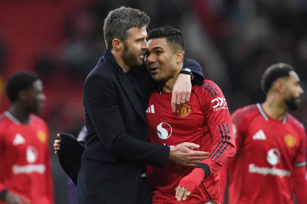 المشكلة تعود جذورها إلى ما قبل رحيل أليكس فيرغسون في 2013 (رويترز)