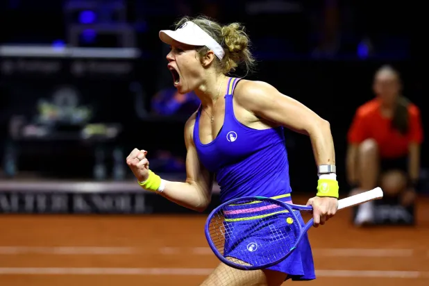 الألمانية لورا سيغموند تتألق في شتوتغارت (رويترز)