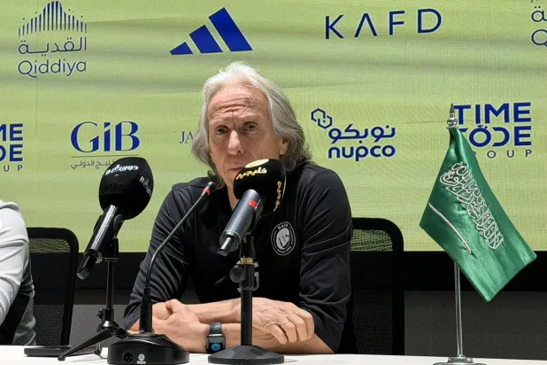 خيسوس خلال حديثه عن مباراة النصر والاتفاق في المؤتمر الصحافي (سلطان الصبحي)