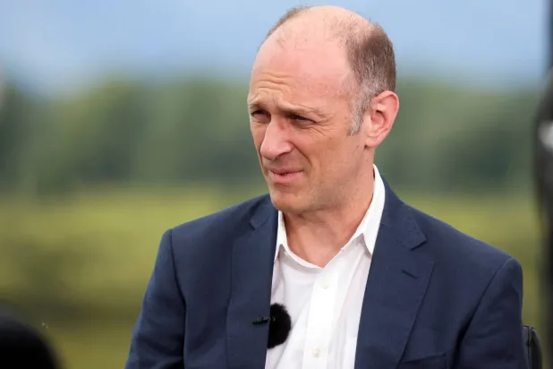 أوستن غولسبي خلال ندوة جاكسون هول الاقتصادية 2025 في الولايات المتحدة (رويترز)