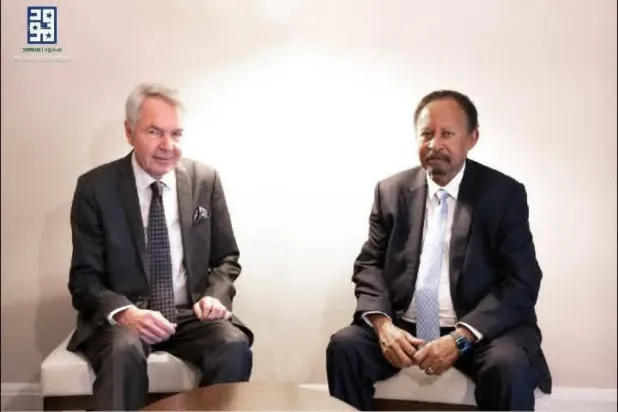 Sudan’ın eski Başbakanı Abdullah Hamduk dün Berlin'de BM Genel Sekreteri'nin Özel Temsilcisi ile bir araya geldi (Sumud İttifakı)