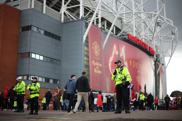 القانون الجديد بشأن منع الدخول إلى الملاعب الإنجليزية دخل حيز التنفيذ (إ.ب.أ)