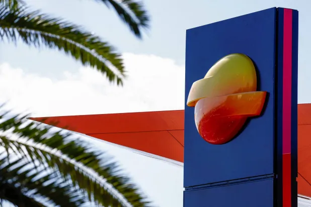 FILE PHOTO: Logo of the Spanish oil company Repsol at a gas station in Vecindario, on the island of Gran Canaria, Spain, January 9, 2026. REUTERS/Borja Suarez/File Photo