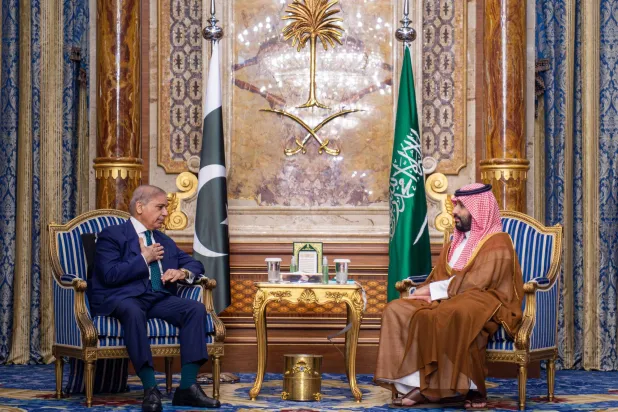 Saudi Crown Prince Mohammed bin Salman receives Pakistani Prime Minister Shehbaz Sharif in Jeddah on Wednesday (SPA)