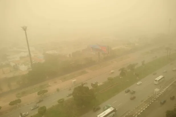 العواصف الترابية تؤثر على القيادة (الشرق الأوسط)