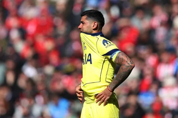 Football - Premier League - Sunderland v Tottenham Hotspur - Stadium of Light, Sunderland, Britain - April 12, 2026 Tottenham Hotspur's Cristian Romero looks dejected as he is substituted off after sustaining an injury. (Reuters) 