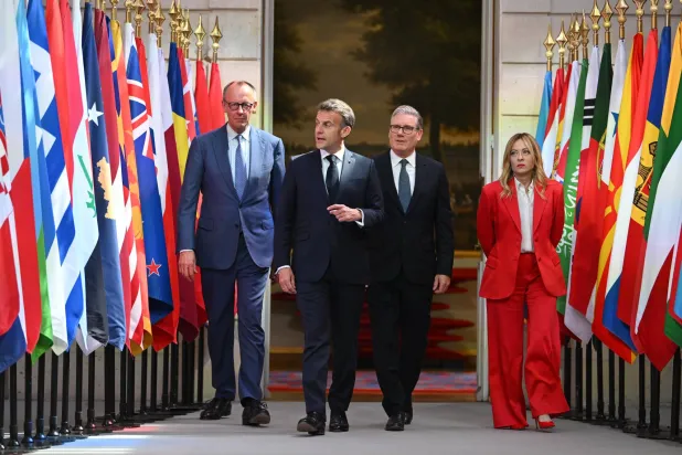 قادة فرنسا وبريطانيا وألمانيا وإيطاليا عقب اختتام قمة تأمين مضيق هرمز 17 أبريل (إ.ب.أ)