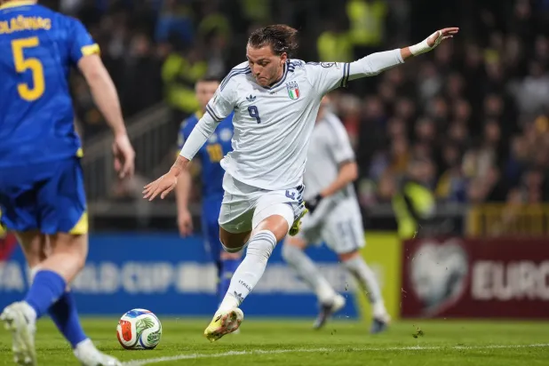 31 March 2026, Bosnia-Herzegovina, Zenica: Italy's Mateo Retegui in action during the FIFA World Cup qualyfing soccer match between Bosnia Herzegovina and Italy at the Stadion Bilino Polje. Photo: Fabio Ferrari/LaPresse via ZUMA Press/dpa