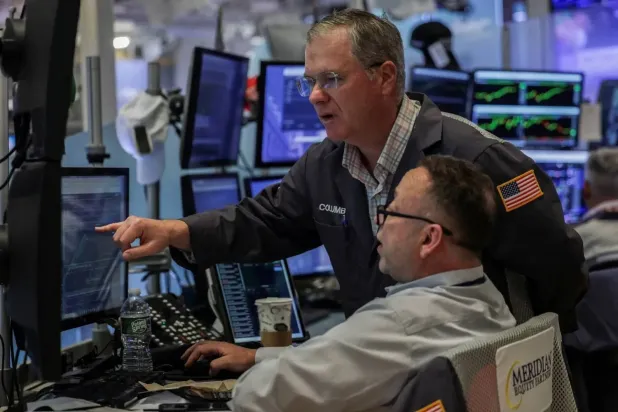 Global Markets Regain Momentum after Strait of Hormuz Reopening Announcement