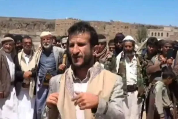 A gathering of Yemen’s Qaifa tribes rejecting Houthi death sentences against 11 of their members (X)
