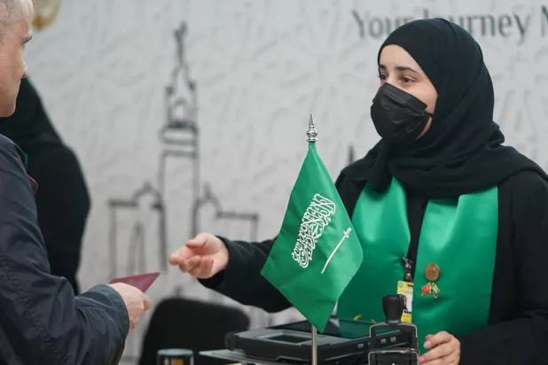 مبادرة «طريق مكة» تختصر إجراءات السفر وتسرّع وصول الحجاج (واس)