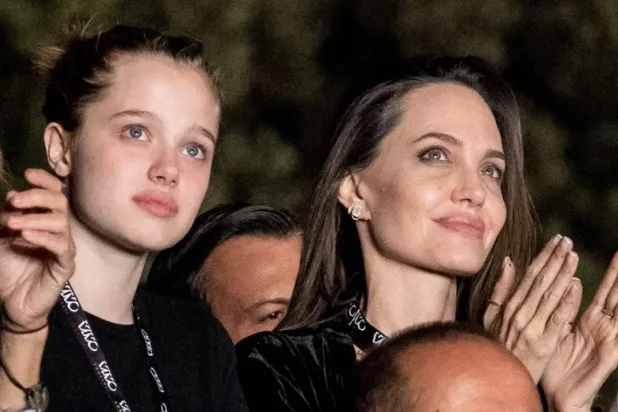 تخلَّت شيلوه جولي منذ سنتين عن اسم عائلة والدها براد بيت (إنستغرام)