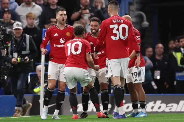 يونايتد يتجاوز أزمته الدفاعية ويعزز حظوظه الأوروبية (رويترز)