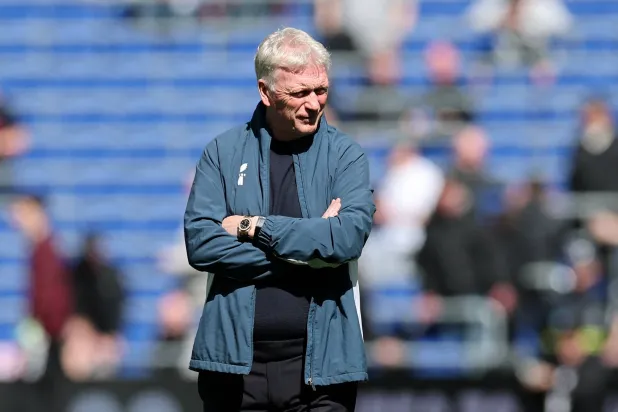 مدرب إيفرتون ديفيد مويس (رويترز)