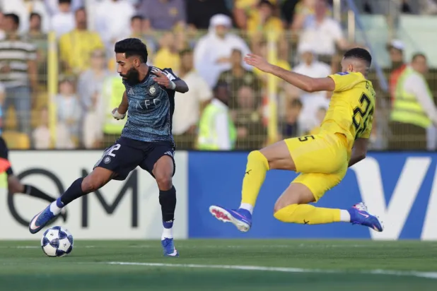 بوشل لاعب النصر ساهم في صناعة الهدف الأول (إ.ب.أ)