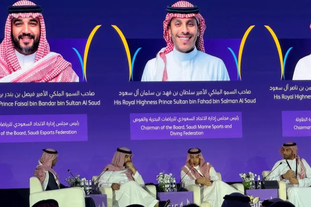 جانب من جلسة «الرياضات كمنصات استثمارية للنمو» (الشرق الأوسط)