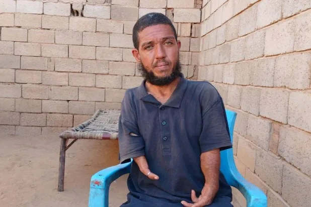 محمد سمير أحد ذوي الاحتياجات الخاصة بالسودان (الشرق الأوسط)