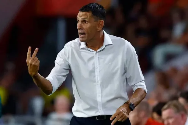 غوستافو بويت (رويترز)