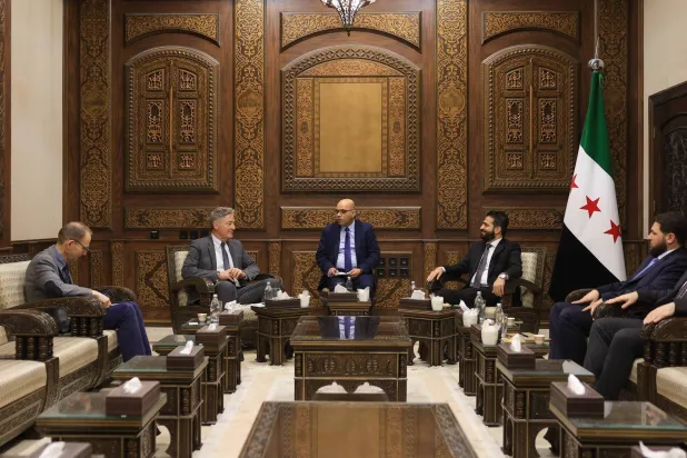 وزير الداخلية السوري أنس خطاب استقبل وفداً دبلوماسياً من الاتحاد الأوروبي برئاسة ميخائيل أونماخت القائم بأعمال البعثة (الداخلية السورية)