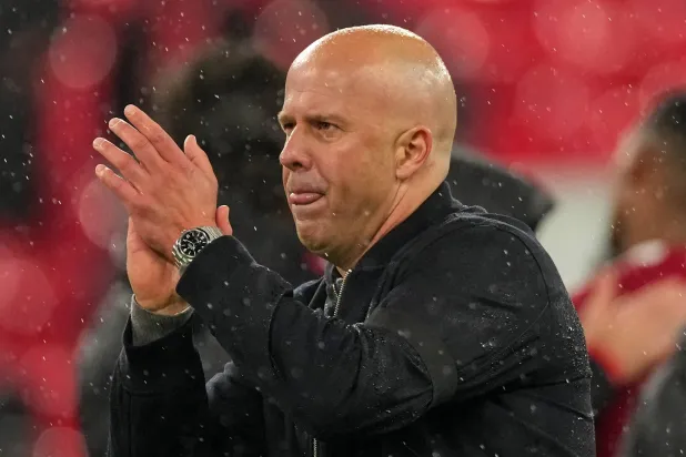 الهولندي آرني سلوت المدير الفني لنادي ليفربول الإنجليزي (أ.ب)