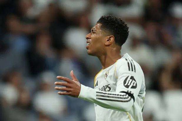 النجم الإنجليزي جود بيلينغهام لاعب وسط ريال مدريد (رويترز)