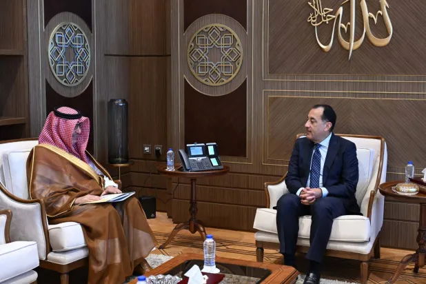 لقاء مصطفى مدبولي الأربعاء مع سفير السعودية لدى مصر في القاهرة (مجلس الوزراء المصري)