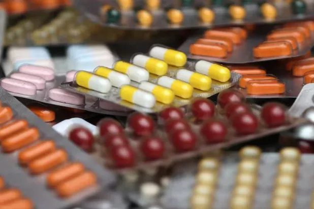 فيتامين «ك» ضروري لنقل الكالسيوم بعيداً عن القلب والأوعية الدموية إلى العظام (أرشيفية - رويترز)