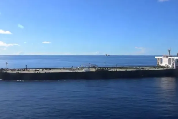 Hint Okyanusu'ndaki "Majestic X" petrol tankeri (ABD Savunma Bakanlığı- X)