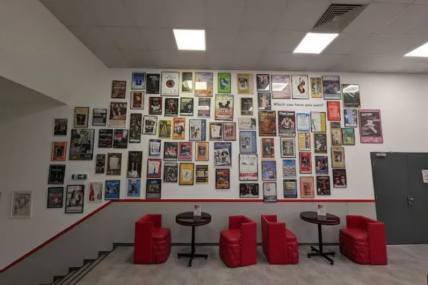 «كافيه مونو» يستضيف نجوم المسرح (مونو)