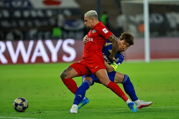 من مباراة شباب الأهلي وماتشيدا (تصوير: محمد المانع)