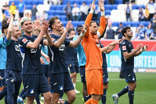 التأهل إلى دوري أبطال أوروبا أصبح هاجس فريق هوفنهايم صاحب المركز الخامس والفائز على دورتموند في الجولة الماضية (أ.ف.ب)