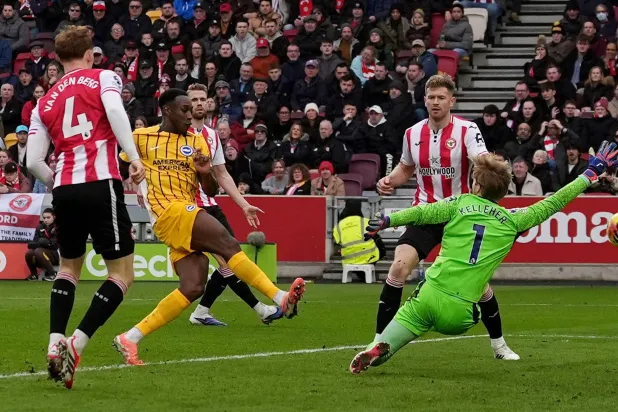 ويلبيك... لم يسجِّل أي لاعب إنجليزي آخر في الدوري أهدافاً أكثر منه (رويترز)