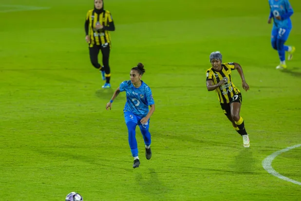 من مباراة الاتحاد ونيوم ضمن الدوري السعودي الممتاز للسيدات (نادي نيوم)