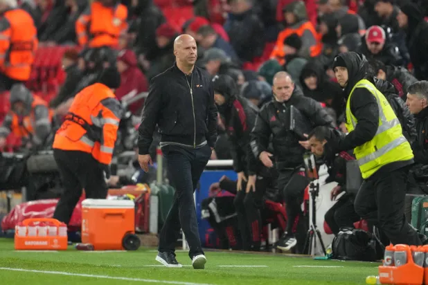 المدرب الهولندي لليفربول أرني سلوت (أ.ب)