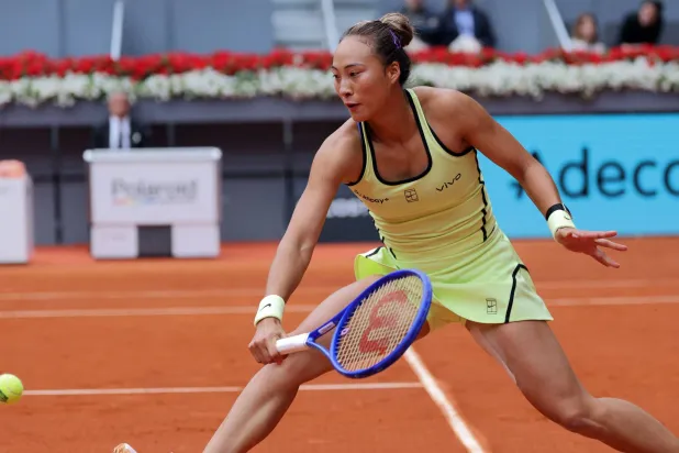 الصينية شينغ كينوين تتقدَّم في مدريد (أ.ف.ب)