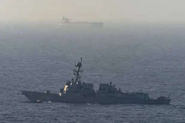 İran ablukasının aylarca sürebileceğini ifade eden Trump’tan petrol fiyatları uyarısı