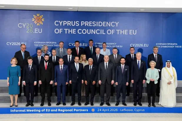  Attendees pose for a family photo during a summit of the European Union and regional partners' leaders in Nicosia, Cyprus, April 24, 2026. (Reuters)