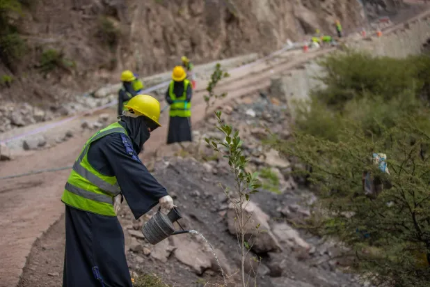 مشروعات الطرق في اليمن وفّرت أكثر من 10 آلاف فرصة عمل (الأمم المتحدة)