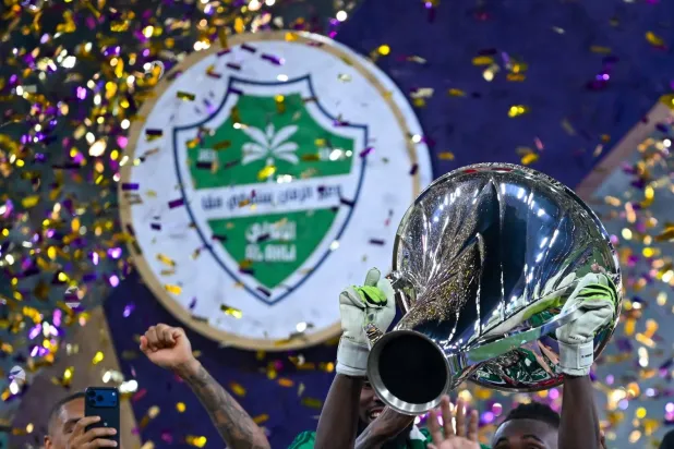 الأهلي عجل الاحتفال باللقب الآسيوي من أجل التأهب لمواجهة النصر (تصوير: علي خمج)