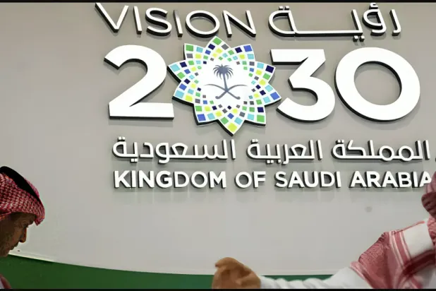 Analysts: Vision 2030 Accelerates Saudi Economy Reshaping Through Diversification