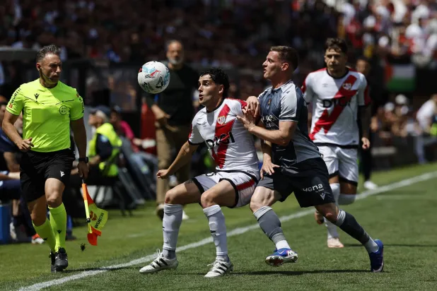 رايو فاييكانو تعادل مع ضيفه ريال سوسيداد (إ.ب.أ) 