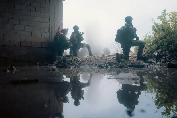 جنود إسرائيليون خلال العمليات العسكرية في جنوب لبنان (الجيش الإسرائيلي)