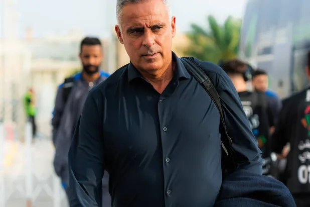 غوميز مدرب الفتح (موقع النادي)